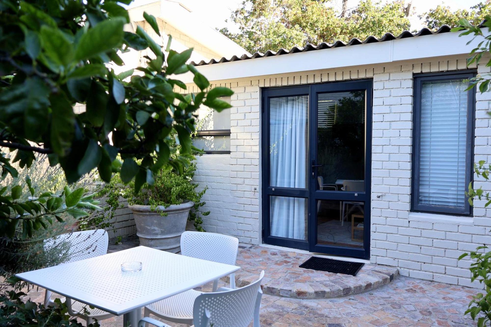 Courtyard Studio Lights And Wi Fi During Load Shedding Stellenbosch Dış mekan fotoğraf